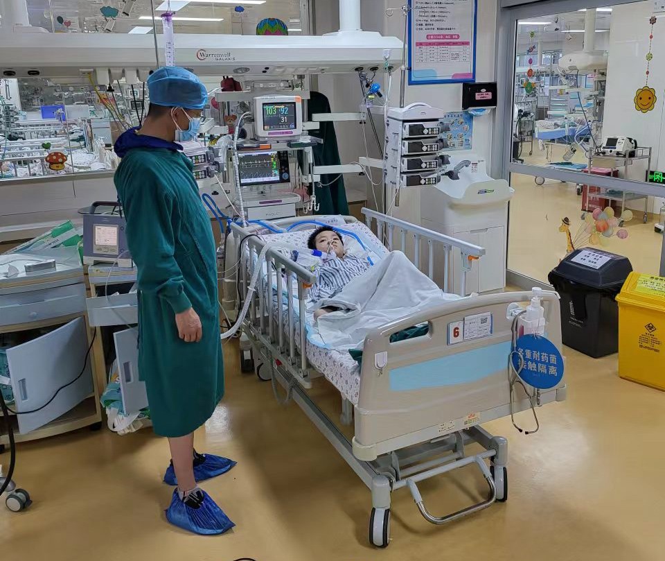 乐至县跨省救护车出租公司