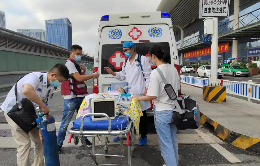 乐至县救护车出租公司